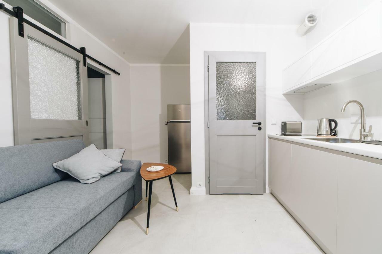 M6 Main Square Stylish One Bedroom Краков Экстерьер фото